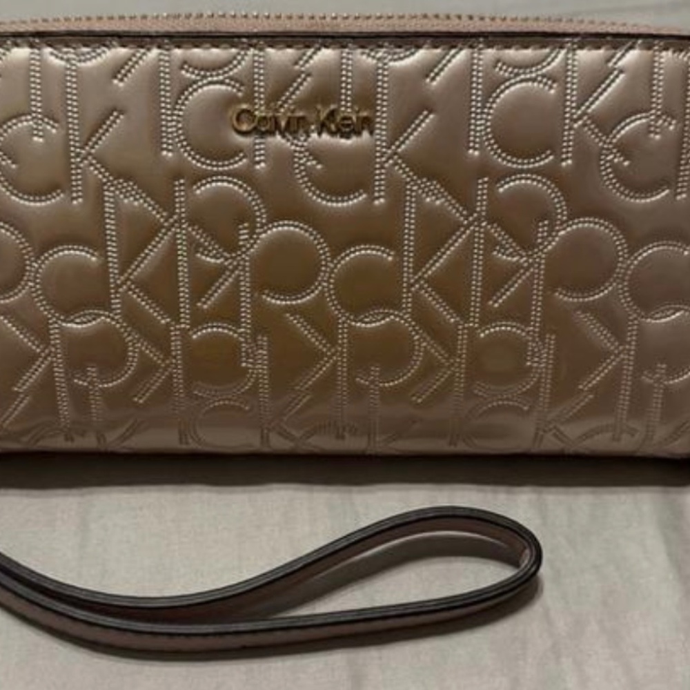 Ck wallet new rose Gold
